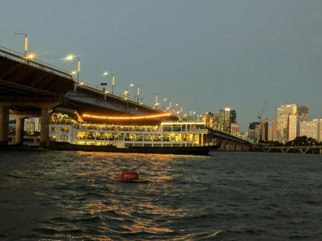 View of the Han River cruise at night