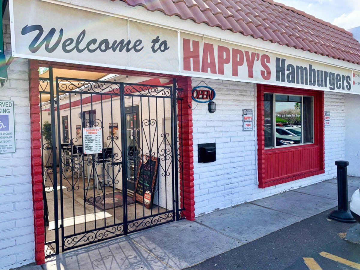 Happy’s Hamburgers from the outside