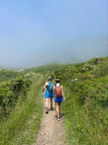 Two women hiking to Alamere Falls