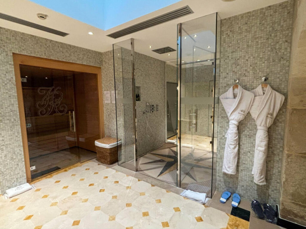 View of the Hotel Regina Louvre Wellness Center
