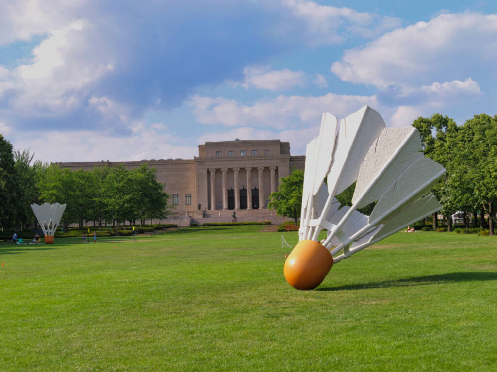 View of the huge shuttlecocks sculptures outside The Nelson-Atkins Museum of Art