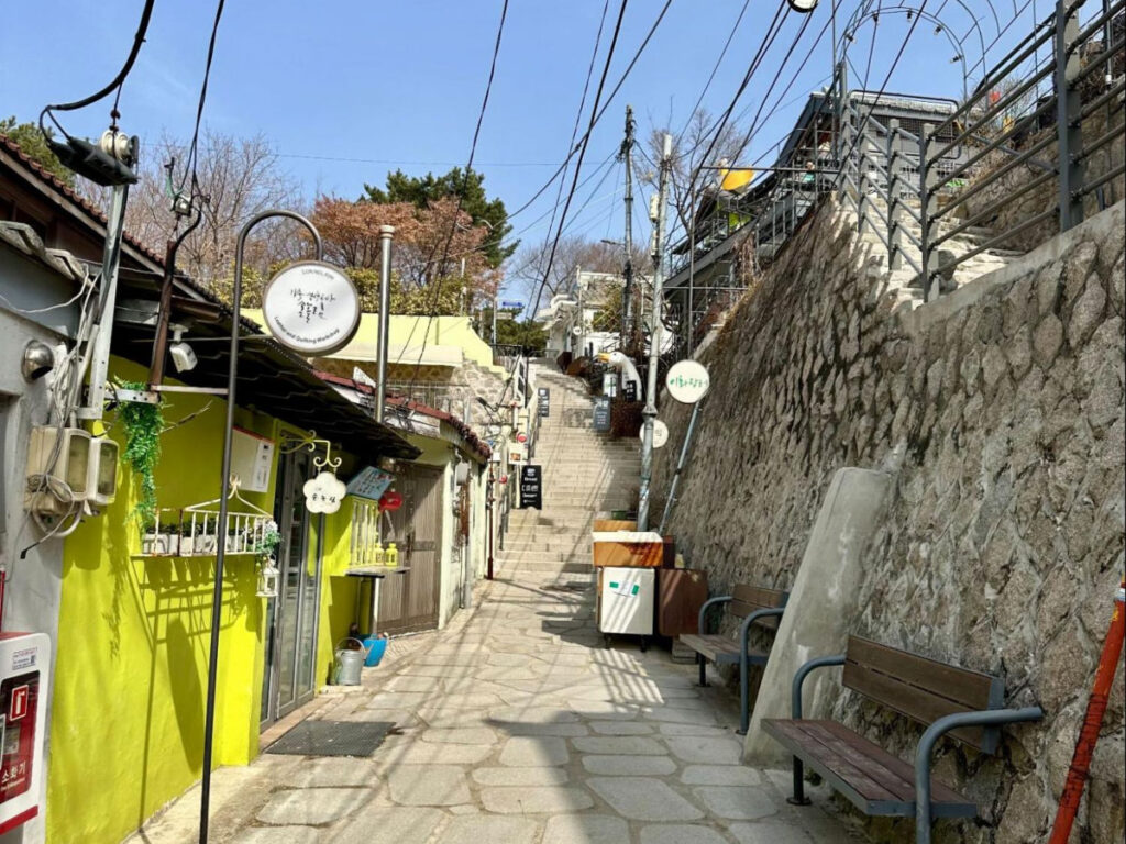 The path at Ihwa Mural Village