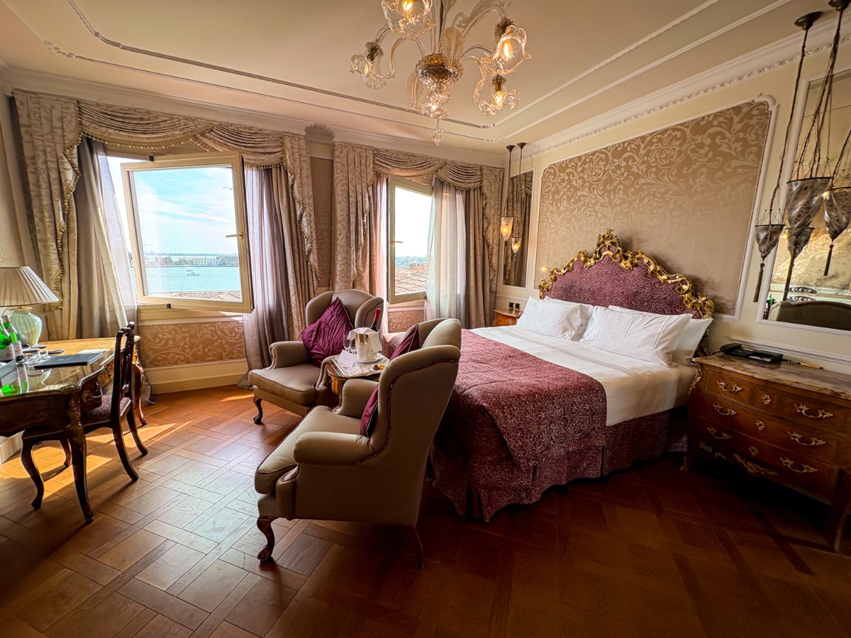 View inside the Junior Suite with Lagoon View at the Hotel Baglioni Luna