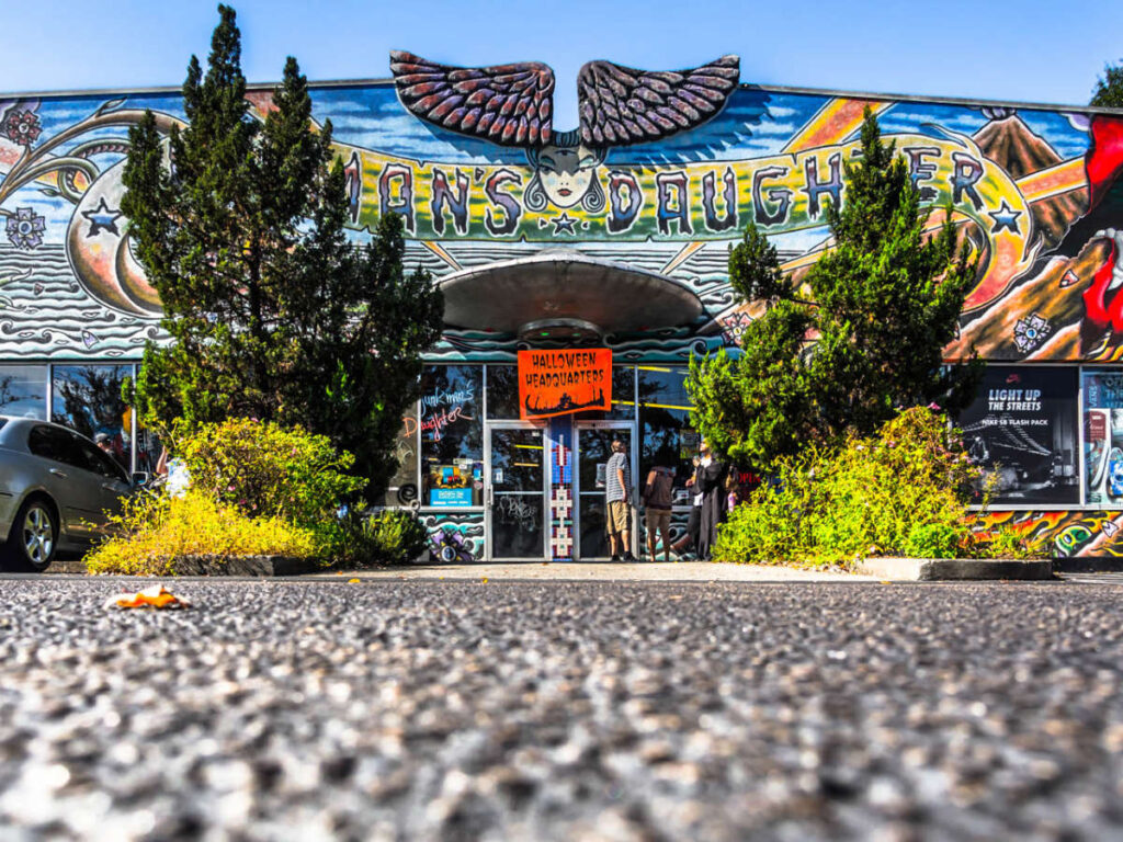 Facade of Junkman’s Daughter