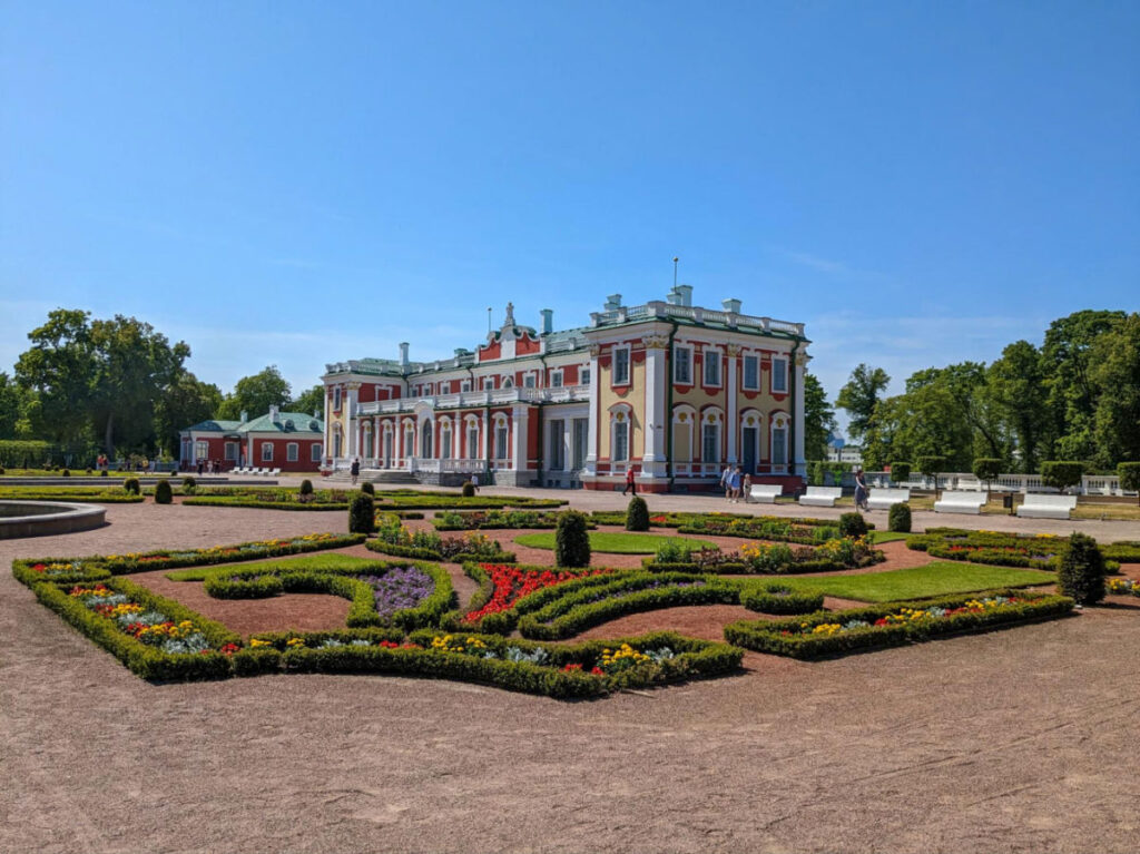 View outside the Kadriorg Palace
