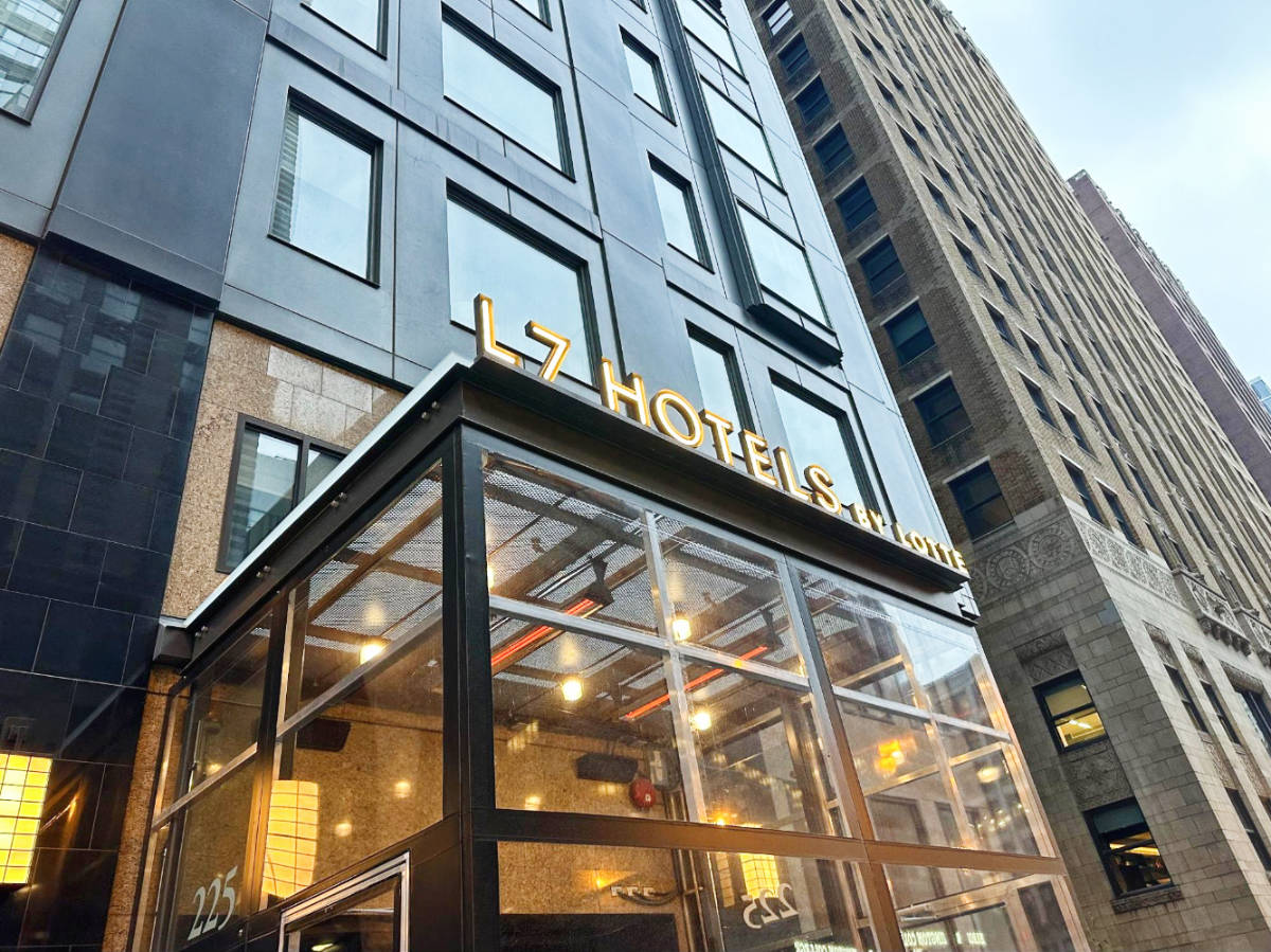 View at the entrance to L7 Chicago by Lotte