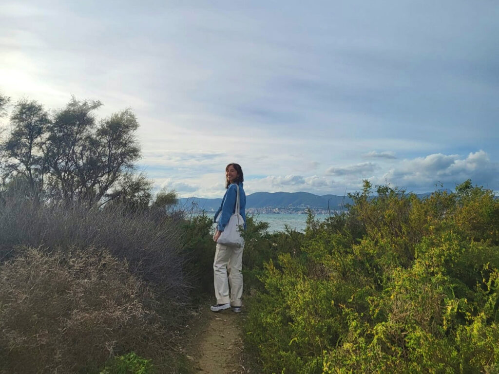 Author Lea Rose Allbaugh posing for a photo during her Solo trip in Spain