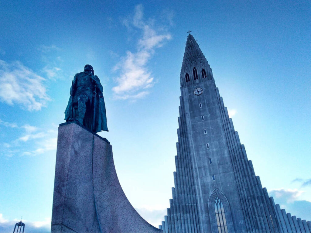 Blue sky over the statue of Leif Erikson