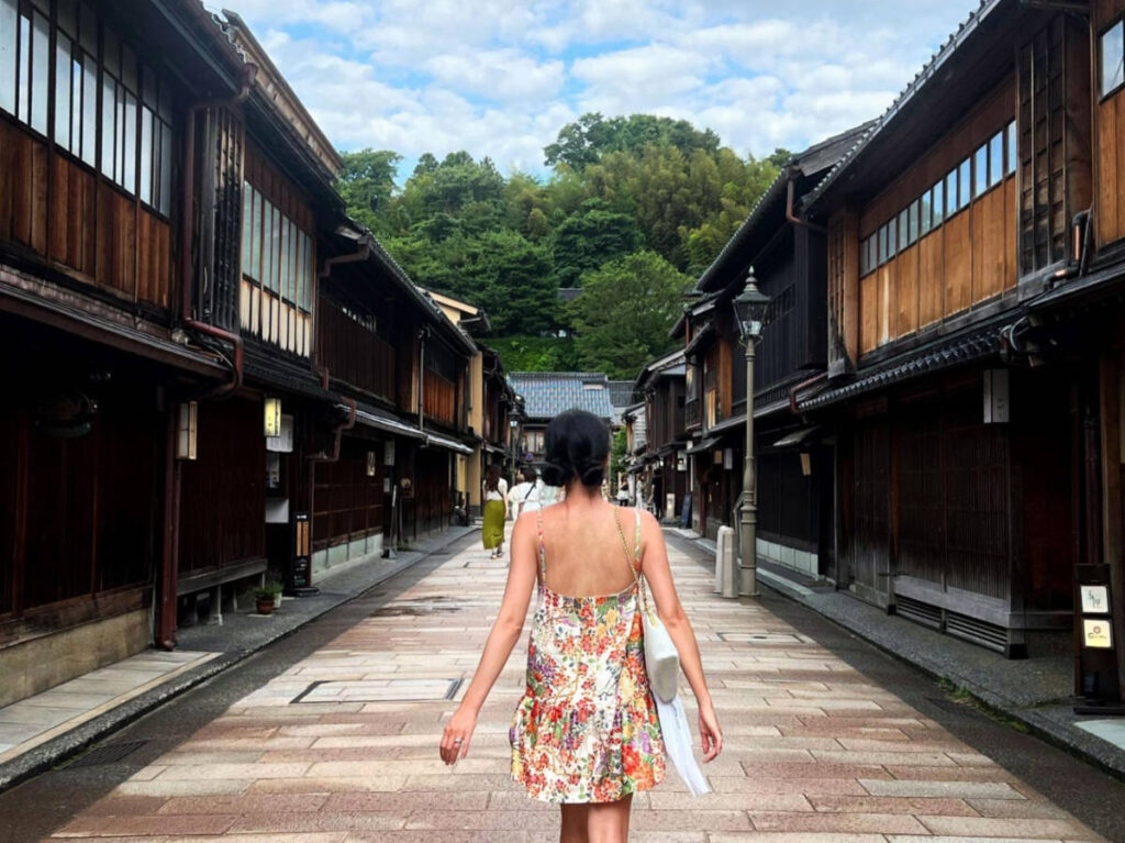 The author Lia Tee, walking along the  Higashi Chaya