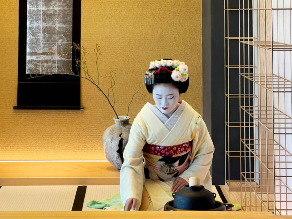 A Maiko preparing a tea ceremony at the Dusit Thani Kyoto