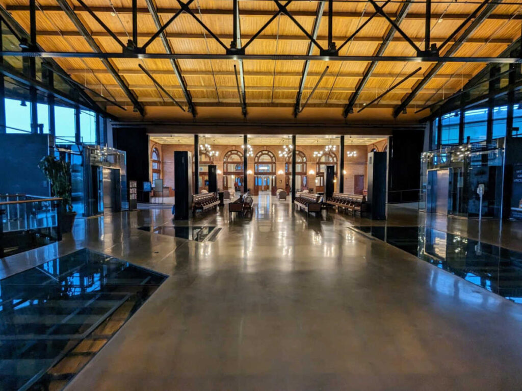 The interior of the waiting area of the Main Street Station