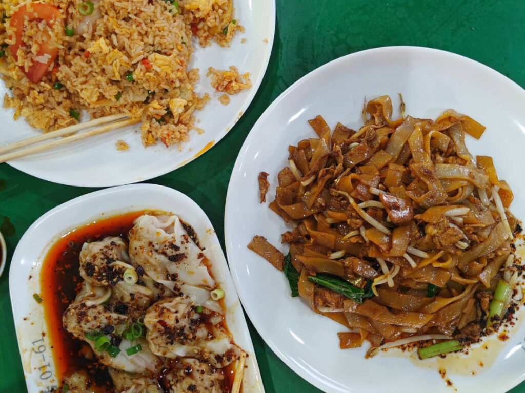 Some of the foods served in Maxwell Food Centre
