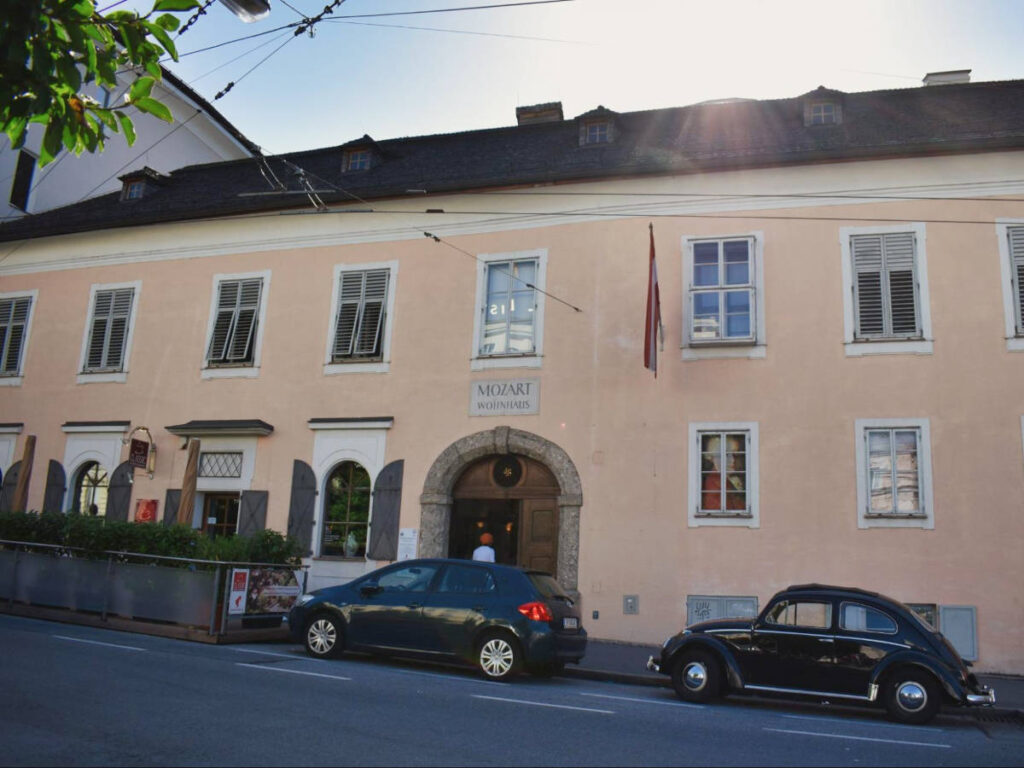 The exterior of Mozart Museum