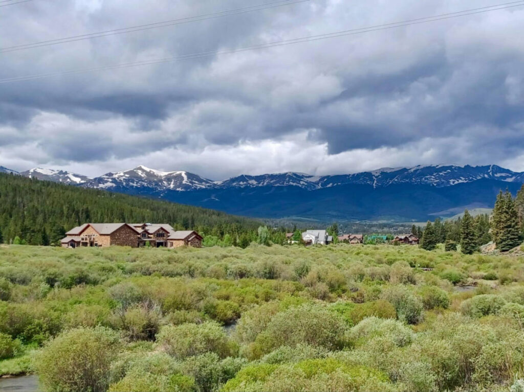 View of the houses surrounded by greenery at the North Breckenridge