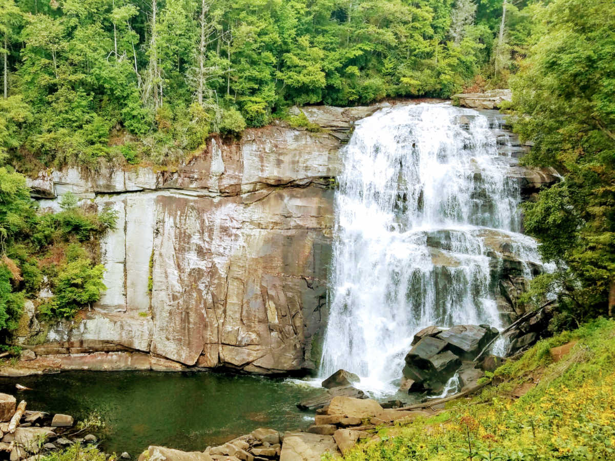 View of the Rainbow Falls in the middle of the greenery in Gorges State Park