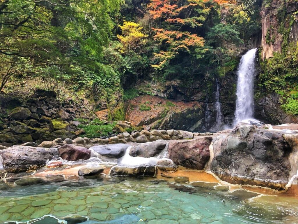 View of the rotemburo onsen baths of Odaru
