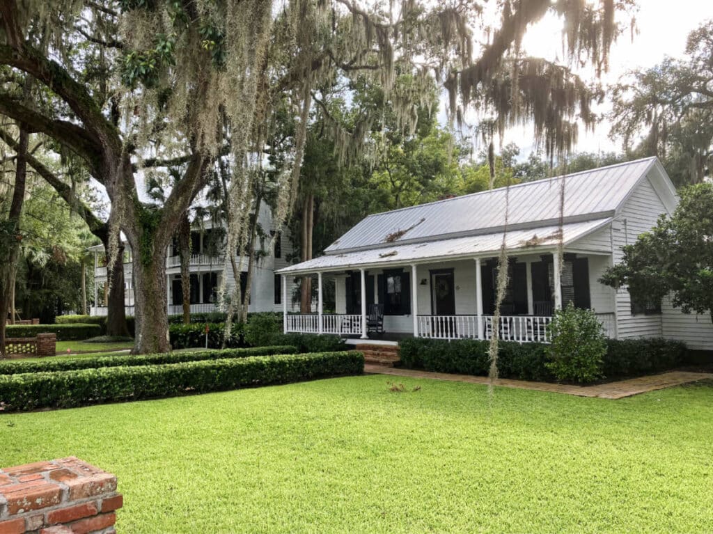 A historic house from its outside in Old Bluffton