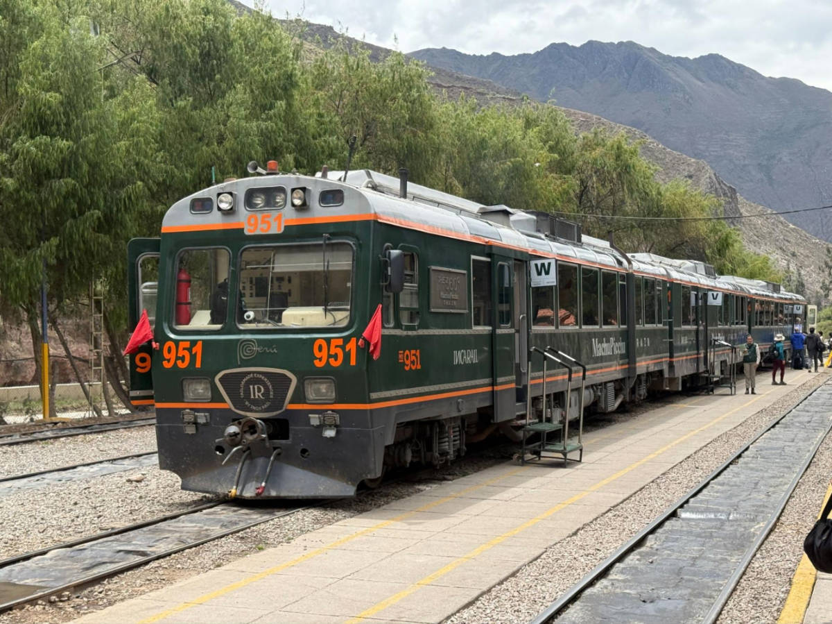 Closeup look of the train at the Ollantaytambo Train Station