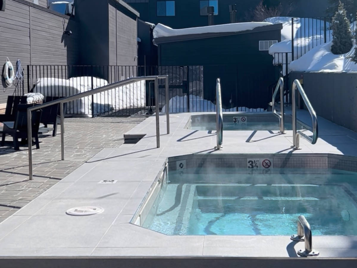 View of the hot tubs in Hotel Alpenrock