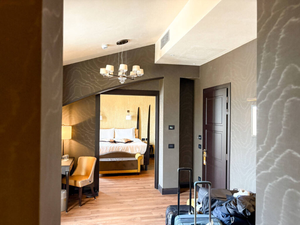 View of the spacious suite in Palazzo Veneziano