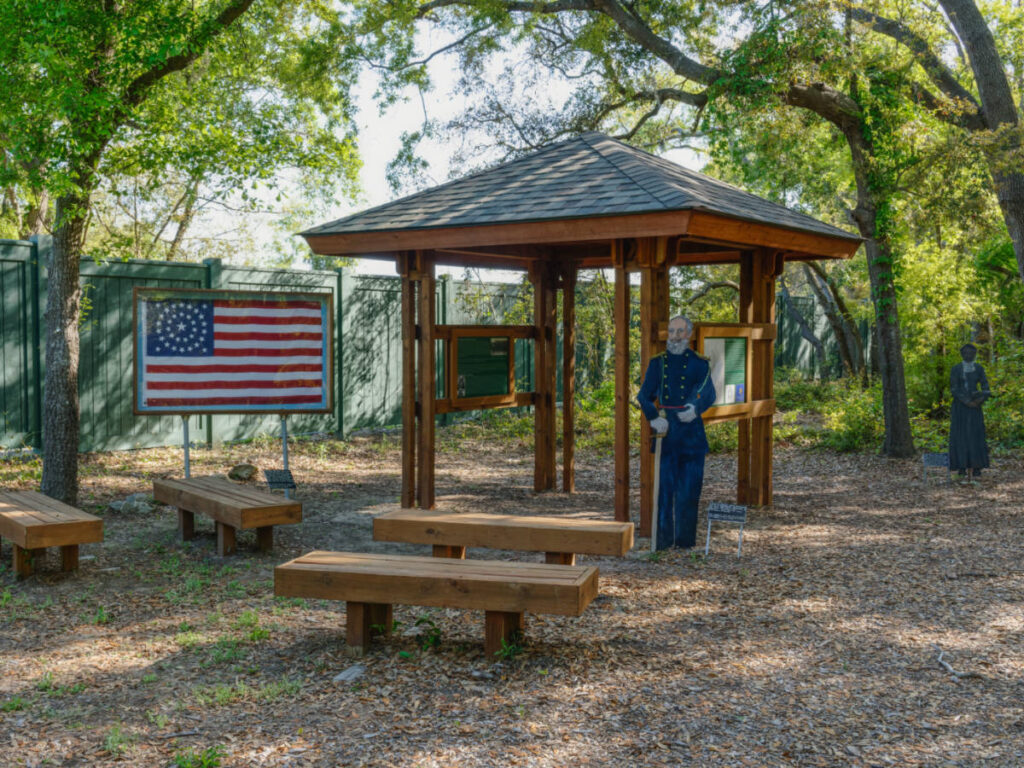 Pavillion and benches located near the entrance to Fort Howell