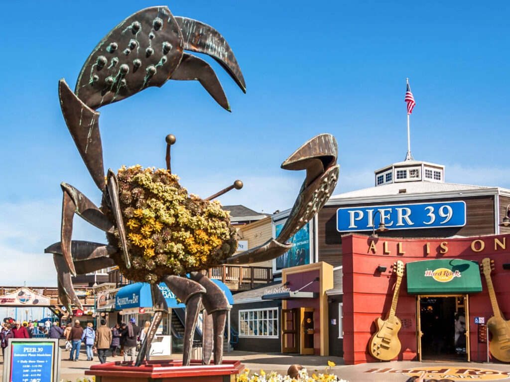 View of the crab sculpture at Pier 39