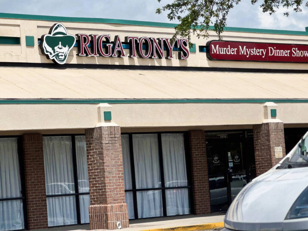 Exterior view of the Rigatony’s Murder Mystery Dinner Show