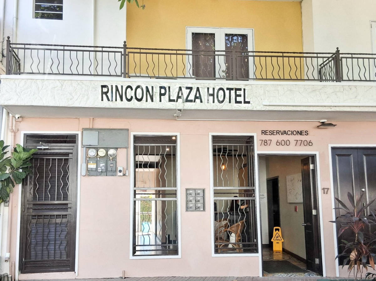 Exterior view of the Rincón Plaza Hotel
