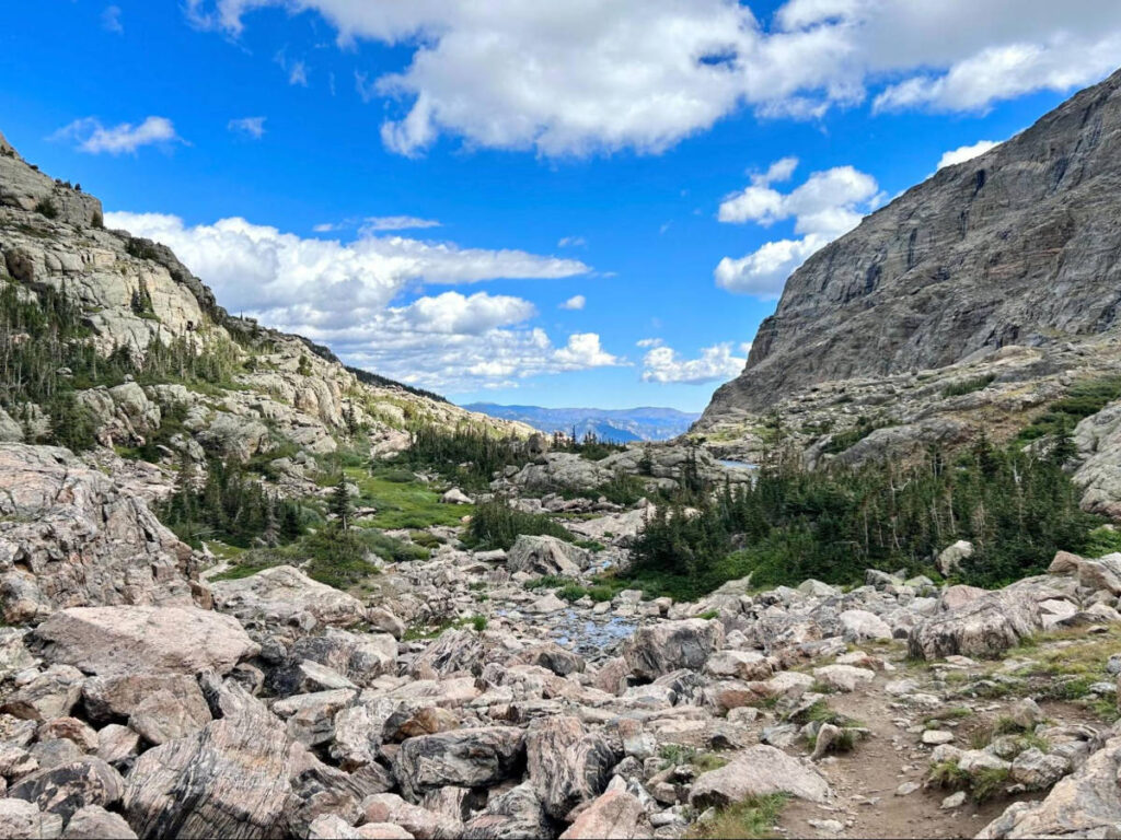 Scenic view of the Rocky Mountain National Park and the clear blue sky
