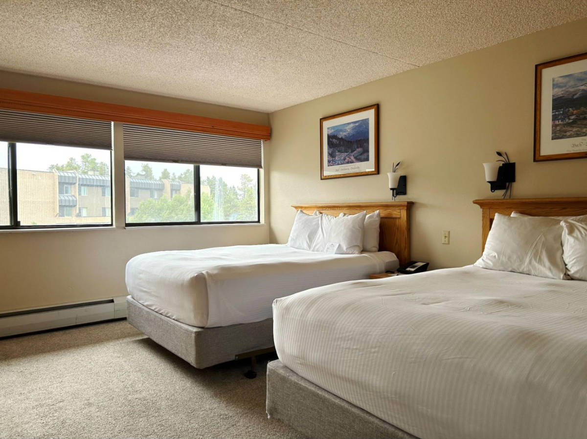 View of the two huge beds in Breckenridge Ski Resort