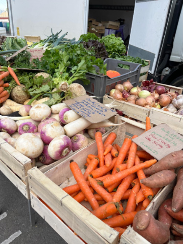 Fresh products available at the Saint Antoine Célestins Food Market
