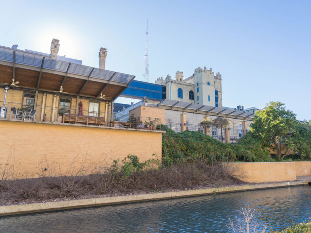 View outside San Antonio Museum of Art near the river