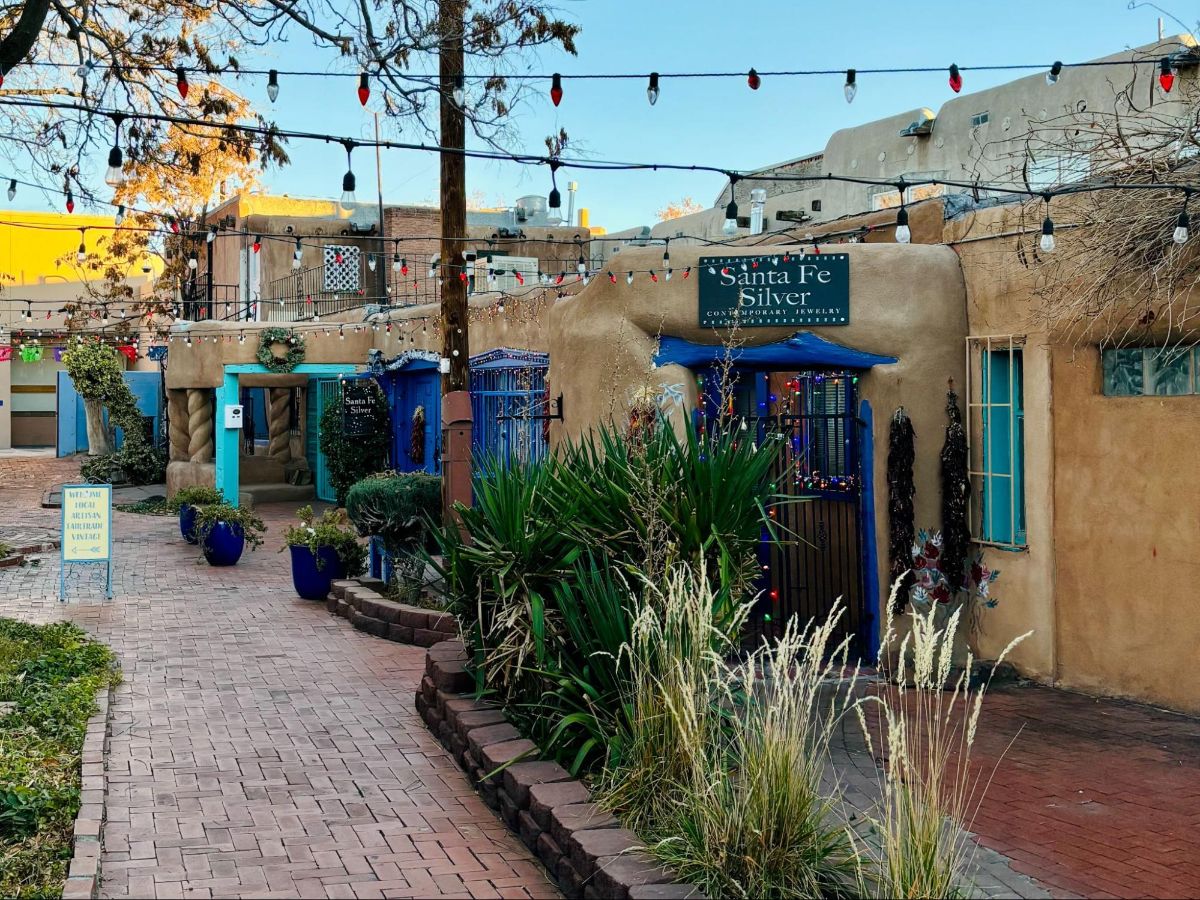 View outside the Santa Fe Silver shop