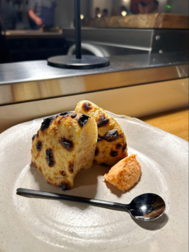 A Savor bread served BRUTO