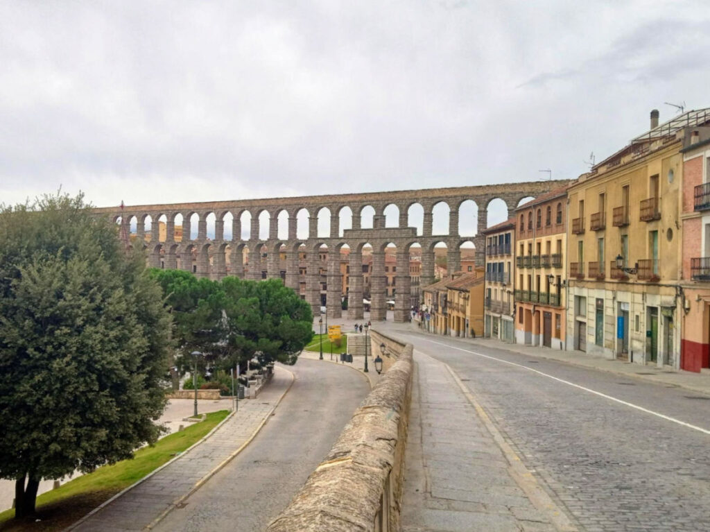 View of the road leading to Segovia’s aqueduct