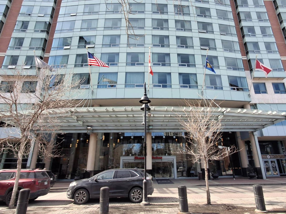 Entrance view of the Sheraton Suites Calgary Eau Claire