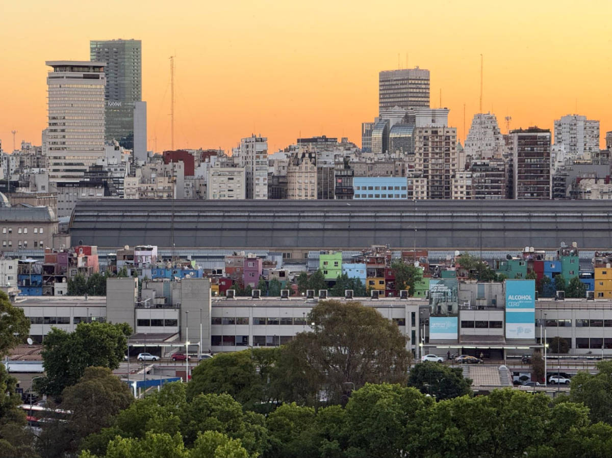 Scenic sunset view of the skyline in Retiro