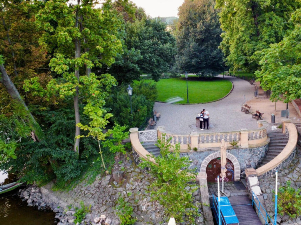 Aerial view of the couple at the Slovanský Ostrov