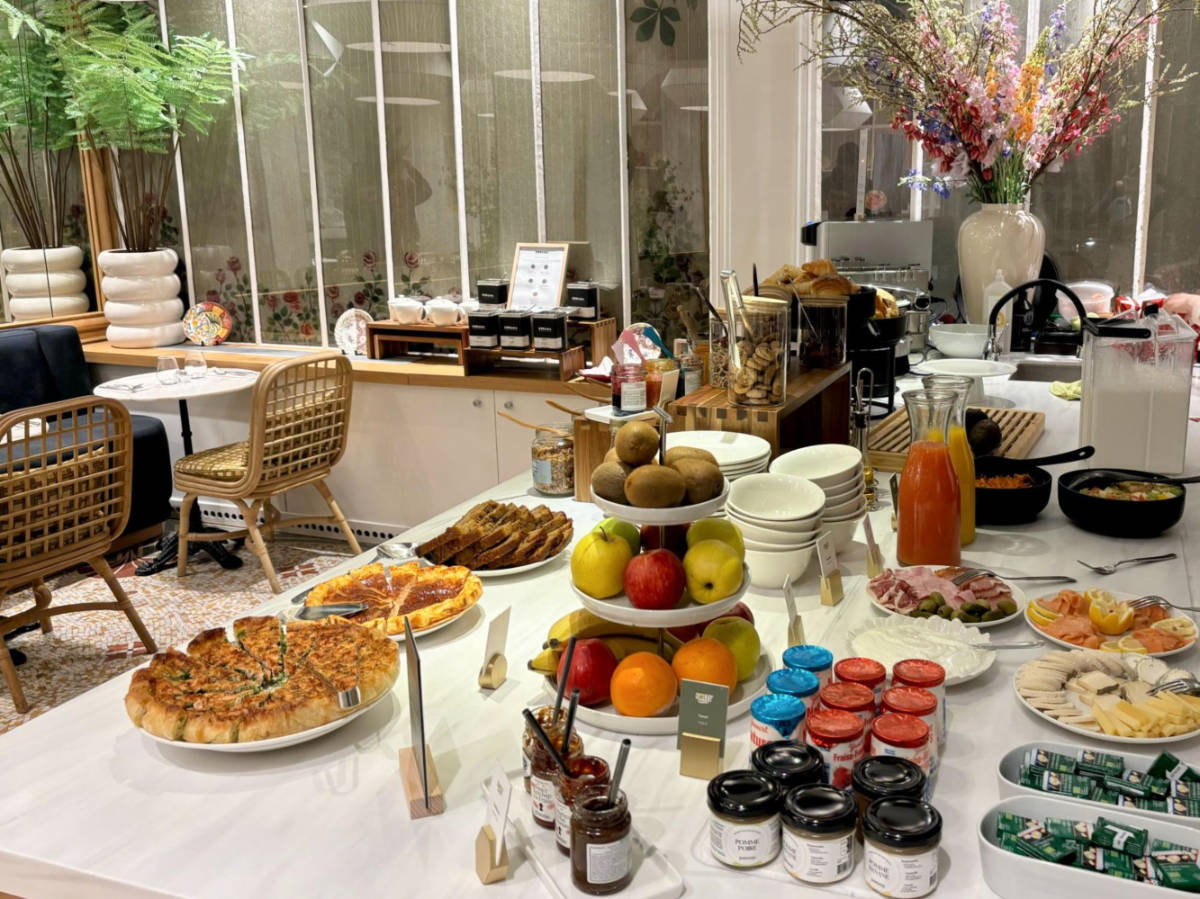 The breakfast spread in the Solly Hôtel