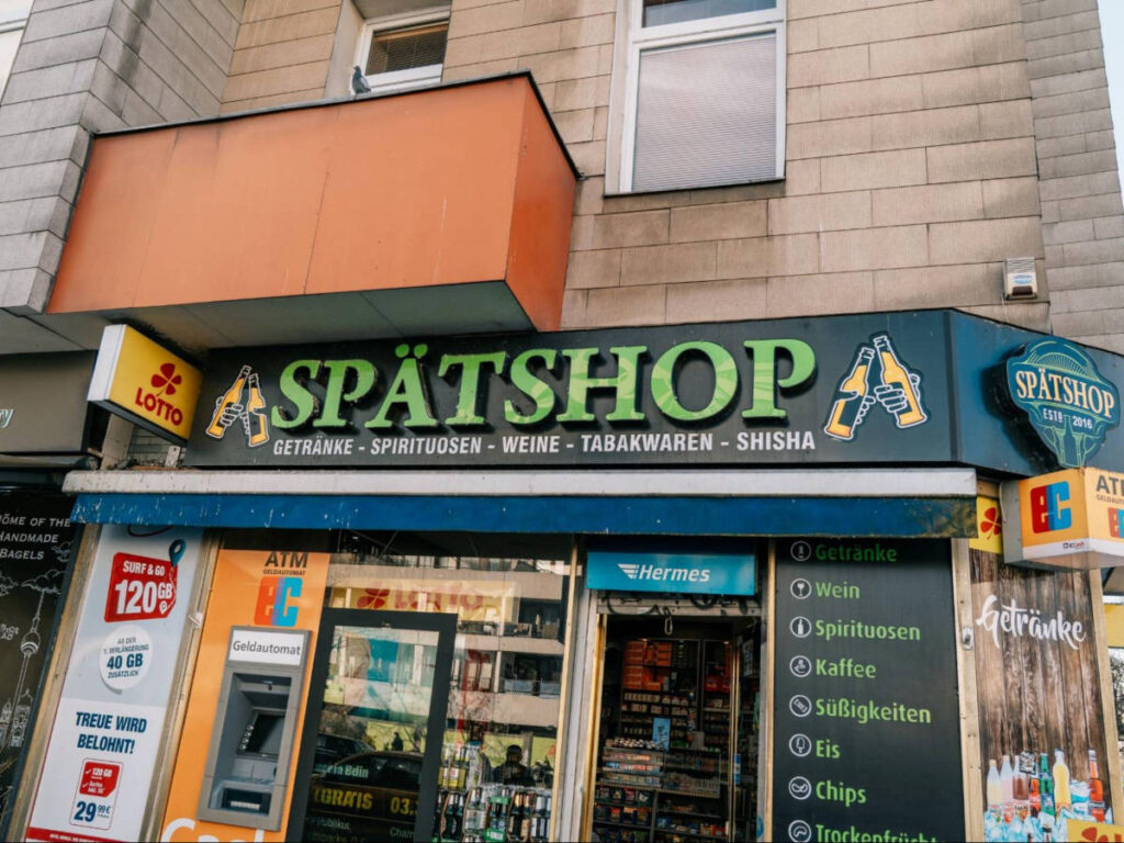 The store front of the Spätshop in Berlin