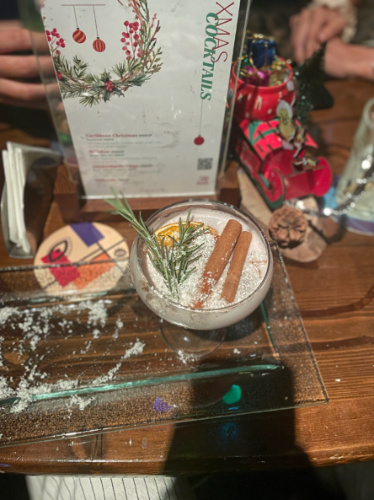 Glasses of spiced Christmas cocktail.