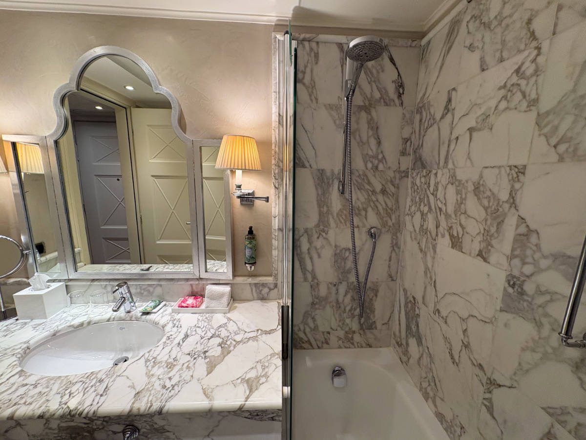 View of the shower area and sink of the bathroom in Splendid Venice