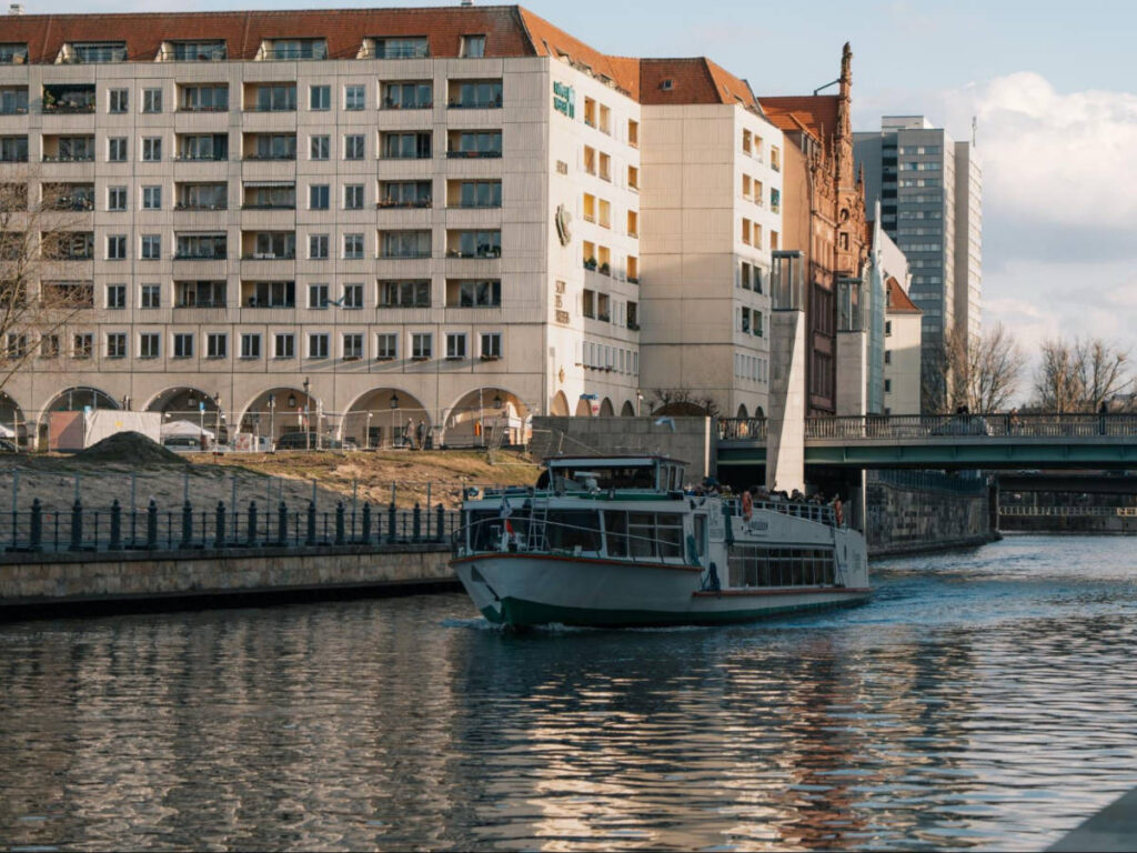 A boat cruising on the Spree