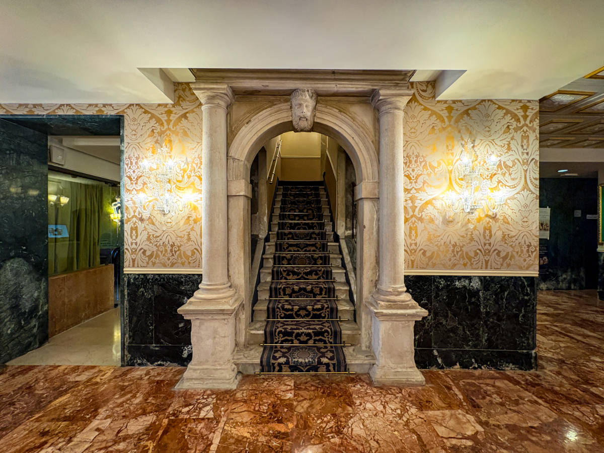 View of a stairs at the Hotel Principe