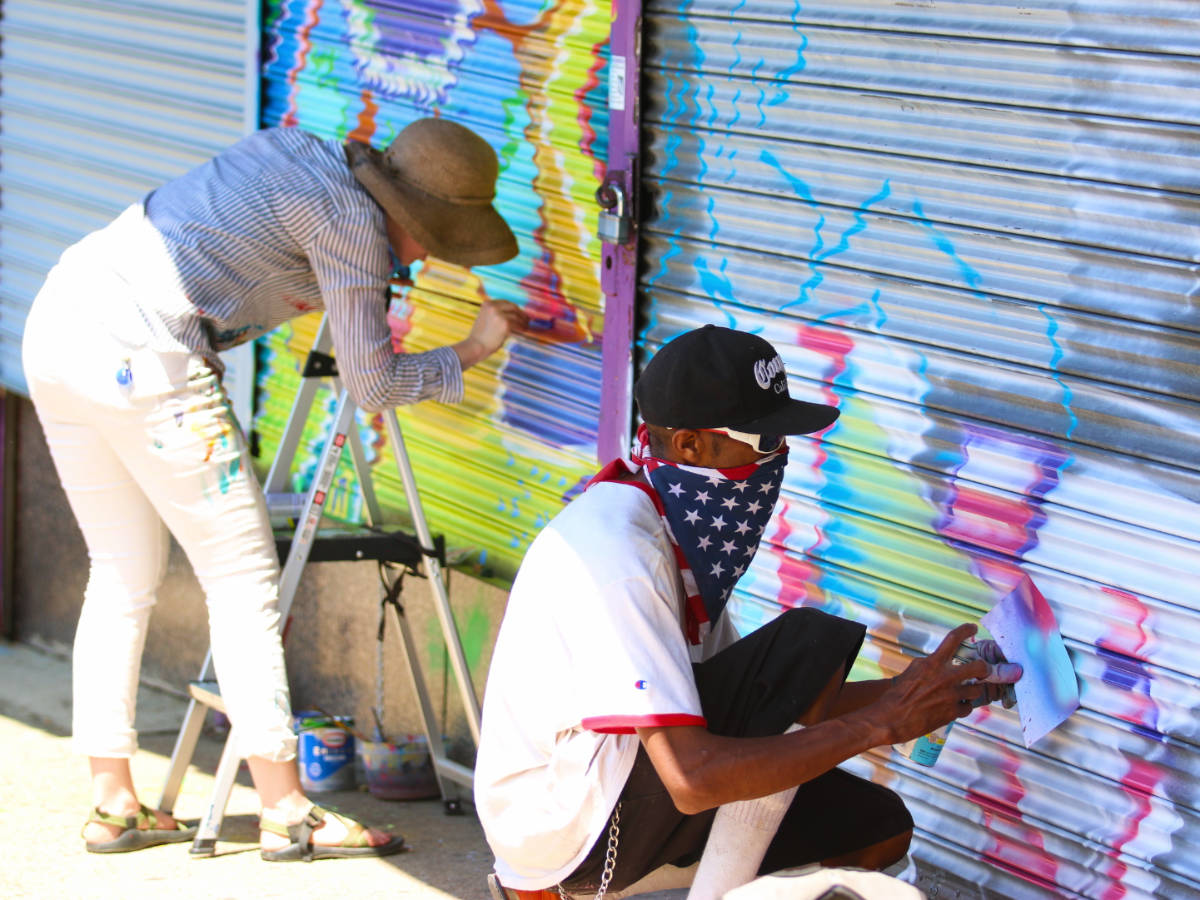 Artists working on street arts