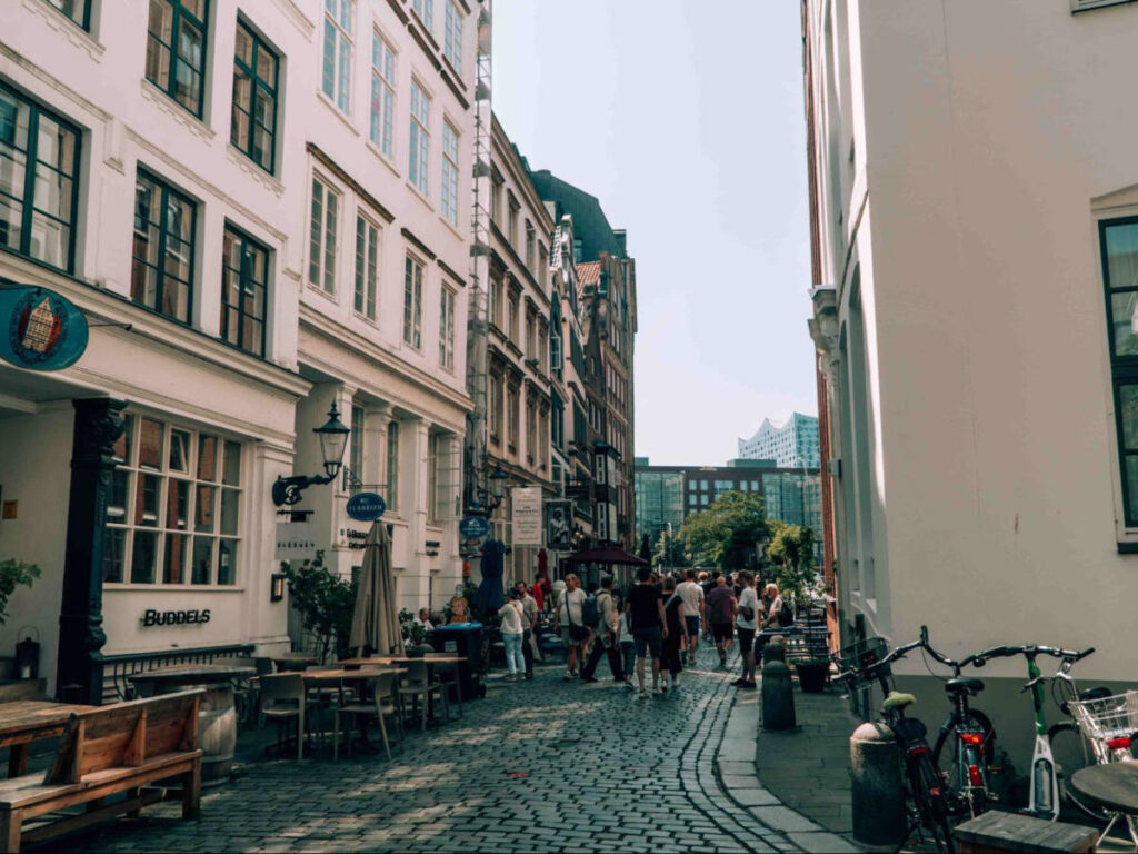 People strolling along the streets of the Altstadt