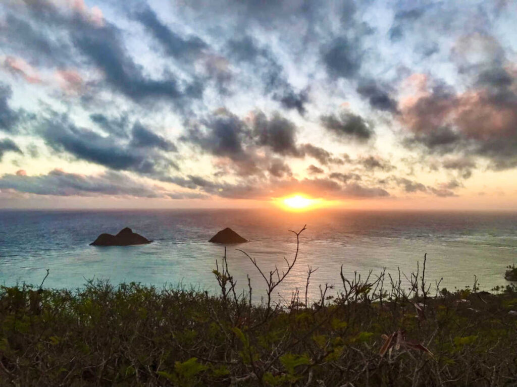 Scenic view of the sunrise over the Mokes from the Lanikai Pillbox