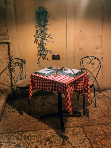 A cute table at Trattoria Fluviale Vecio Mulin