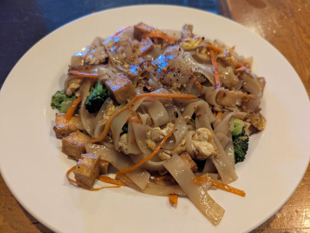 A plate of Pad See Ew served at Tara Thai Cuisine