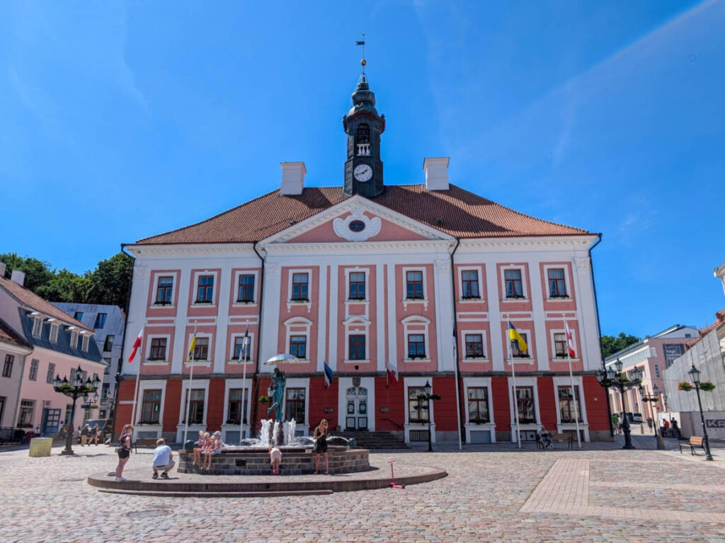 Exterior view of the Town Hall in Tartu